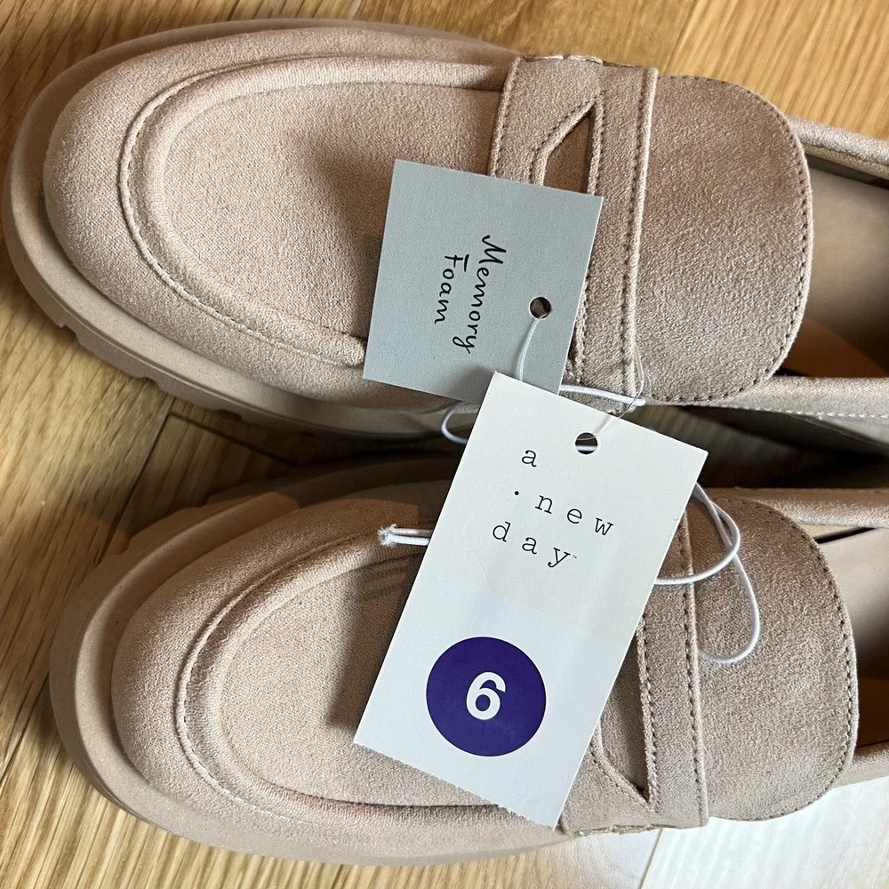 A New Day Archie Loafers Women's 6  Taupe Faux Suede Penny Lug Chunky Sole NWT - Picture 8 of 9